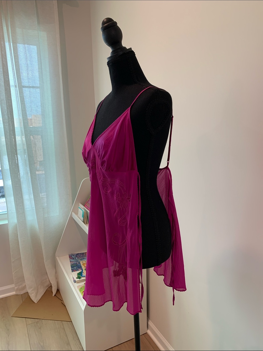 Vintage 100 silk Victoria's Secret Magenta Lace-Accent Slip Chemise/dress - Picture 3 of 16